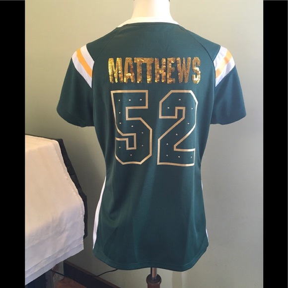 NFL TEAM APPAREL WOMEN’S JERSEY SIZE L
GREENBAY - Picture 2 of 4